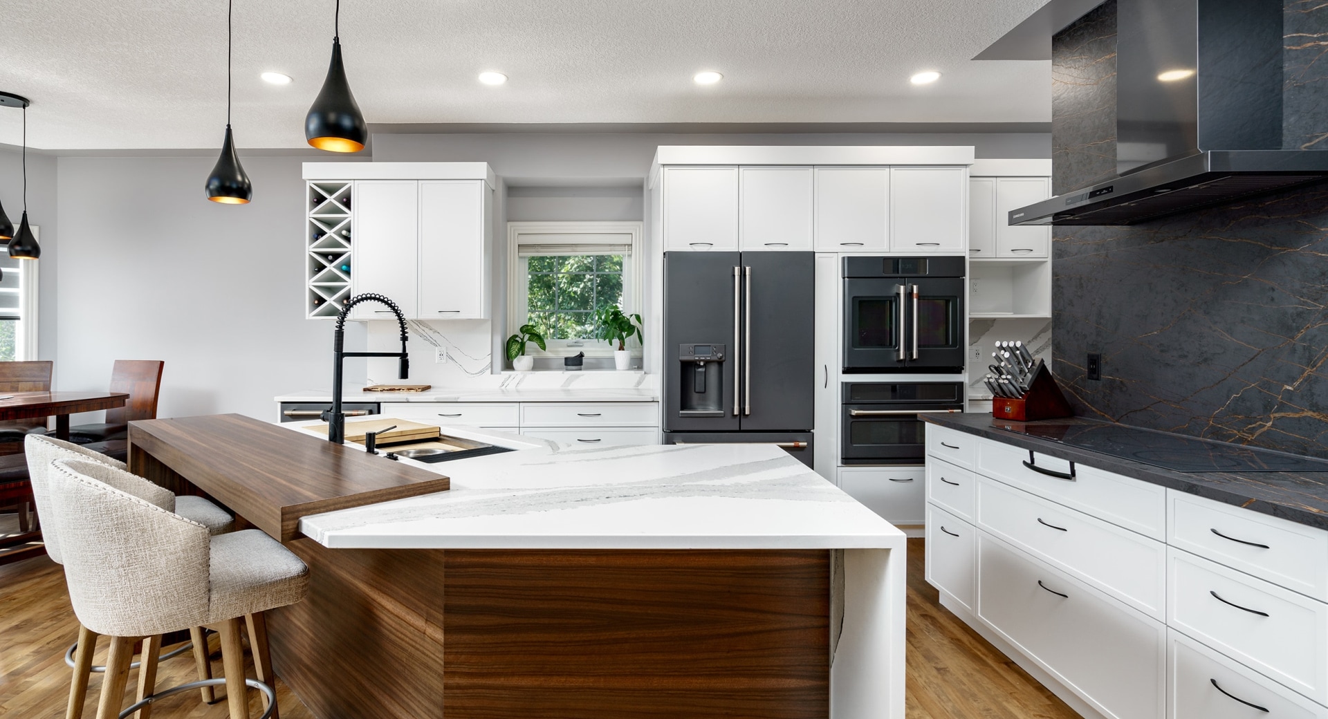 BILD Calgary -Best Kitchen Renovation - $66,000 to $124,999 Winner !